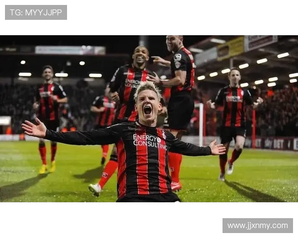 伯恩茅斯与诺丁汉激战正酣比分揭晓精彩瞬间回顾